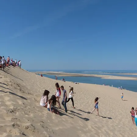Villa Luxurious With Private Pool Salles (Gironde)
