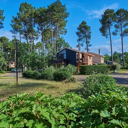 Villa Luxurious With Private Pool Salles (Gironde)